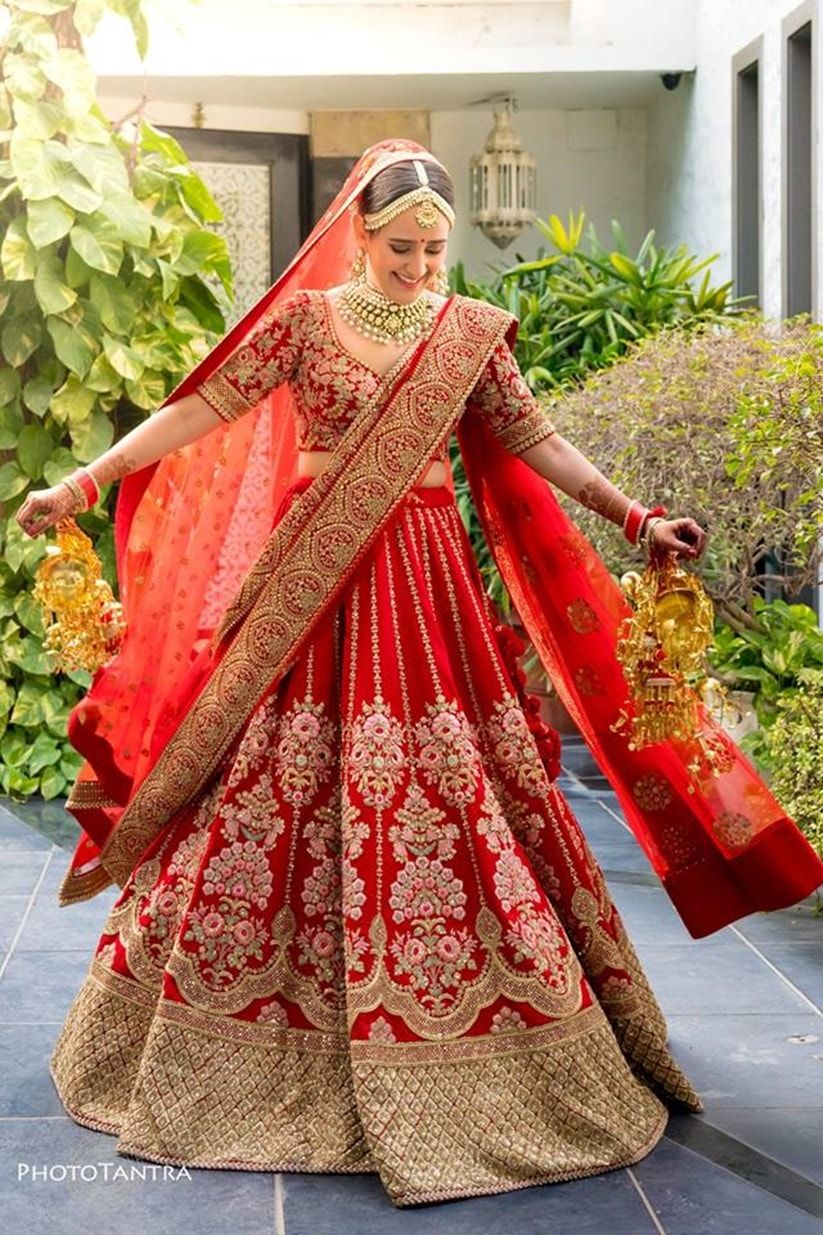 White Lehenga Choli With Contrast Red Dupatta, Designer Lehenga Blouse,  Indian Pakistani Wedding Sangeet Reception Party Wear Lehenga - Etsy Norway